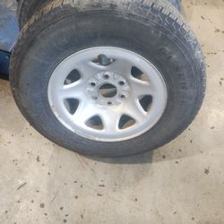 255/70/17 Single Tire