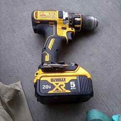 DeWalt Dcd790 Impact Drill W/battery