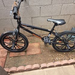 BMX Bike Mongoose 