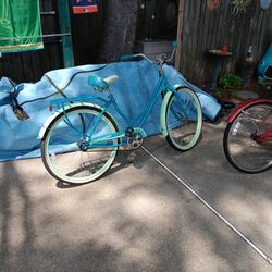 Woman's 26 inch Schwinn Windwood Bicycle 