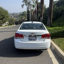 2015 Chevrolet Cruise (CLEAN TITLE, ONE OWNER)