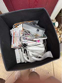 Nintendo Wii console￼