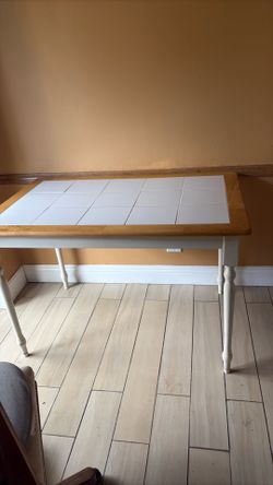 Kitchen table