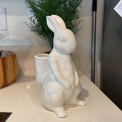 Rae Dunn Easter Decor
