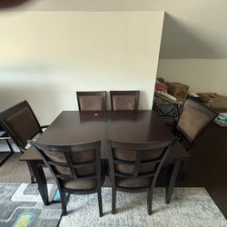 Wood Dining Table w/6 Chairs 