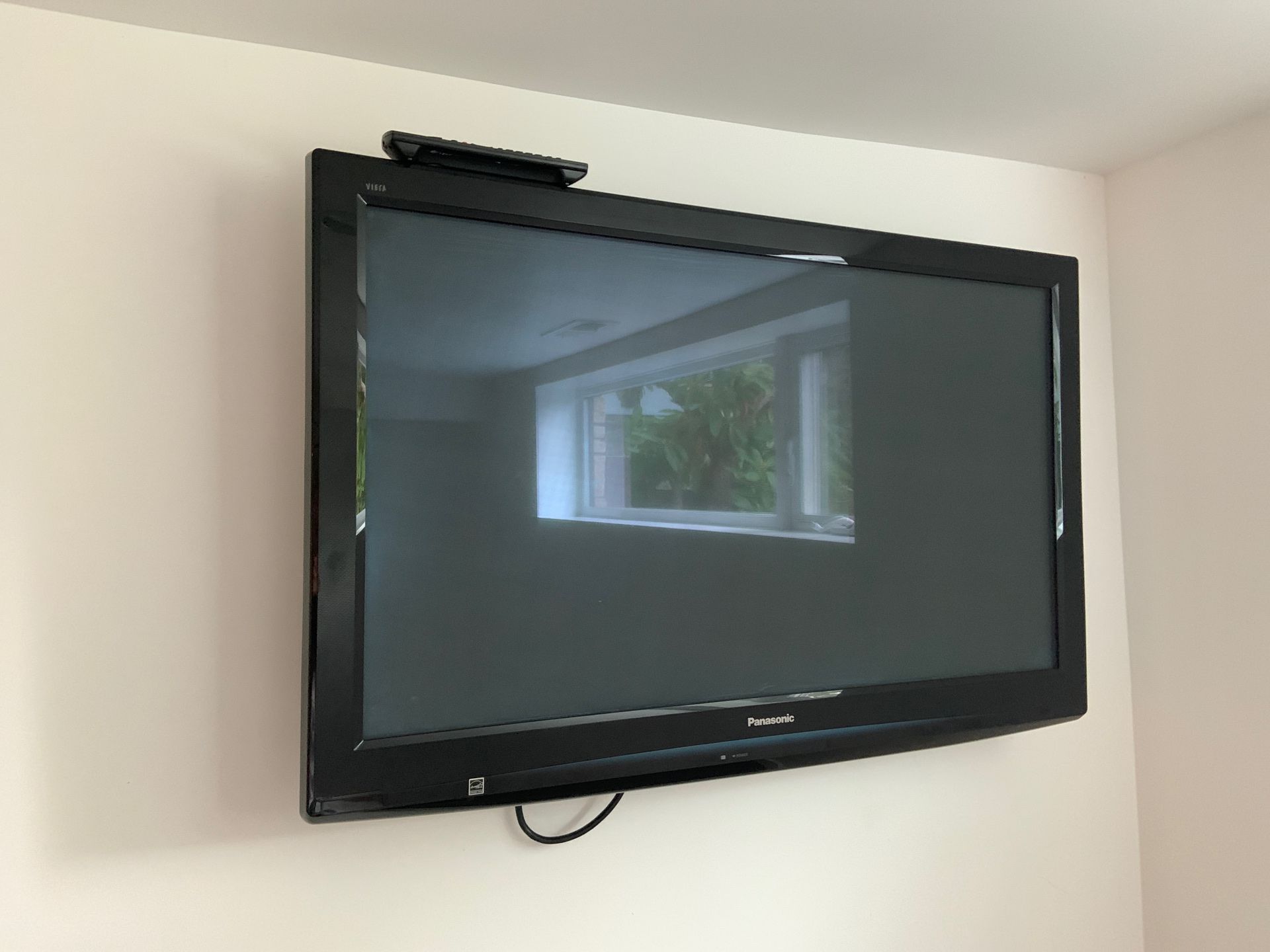 42” Panasonic Viera TV and wall mount