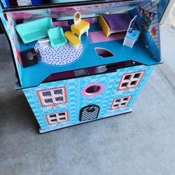 Play Dollhouse