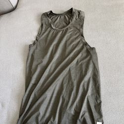 Vuori Tank Top Medium worn once