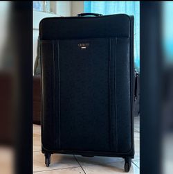 Maleta Guess (luggage)