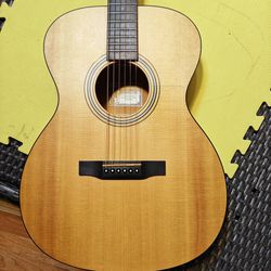 Larrivee OM-03 Acoustic Guitar With Gigbag