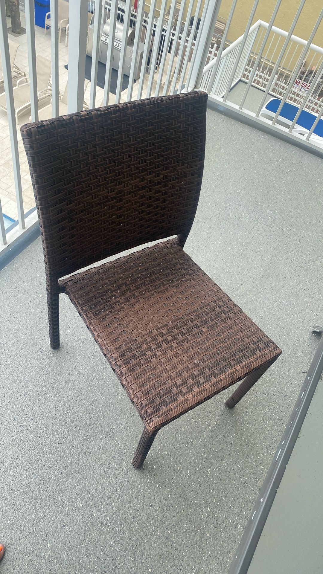 Set Of 4 Patio Chairs *amazon* Beach