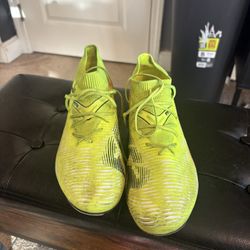 Men’s Puma FTR Soccer Cleats 