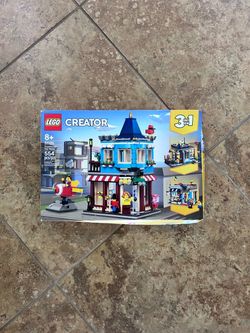 LEGO Creator 3-In-1: Townhouse Toy Store (31105) Brand New Sealed