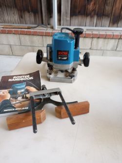 Router Ryobi 2 1/4 HP W/Guide