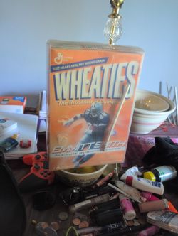 Unopened Collectible Box Of Wheaties With Emmitt Smith