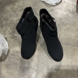 Woman Shoes For 40$ Size 8