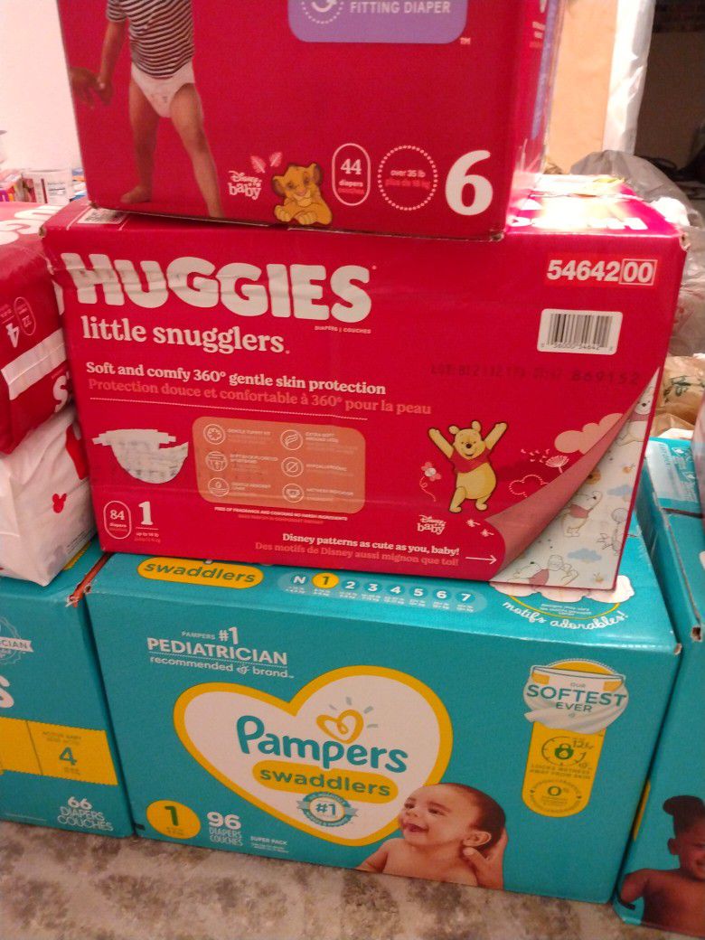 Pampers And Huggies Brands 