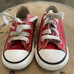 Converse Kids Size 5