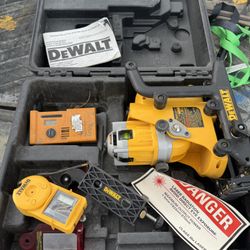 DEWALT CORDLESS ROTARY LASER LEVEL DW073 TOOL ONLY TESTED/WORKS