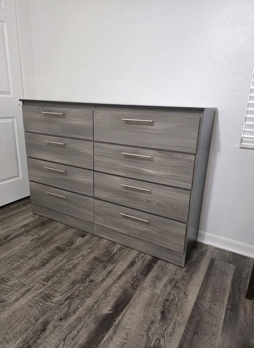 ✨GRAY 8 DRAWER DRESSER
