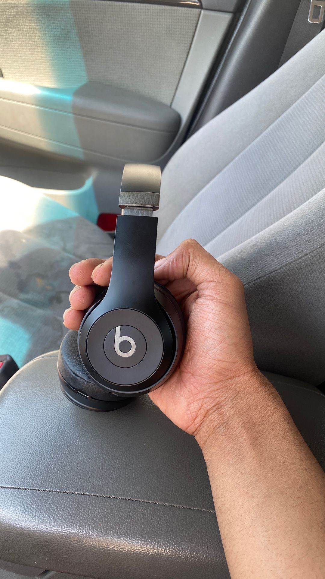 Beats Solo 4