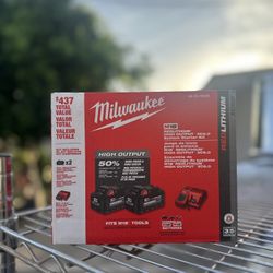 Milwaukee 2 XC6.0 High Output Starter Kit
