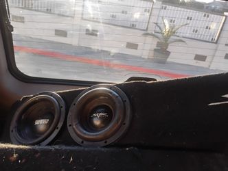 Two 8" Subs 1 Sundown Audio And Skar Audio &Skar Audio Ported Box