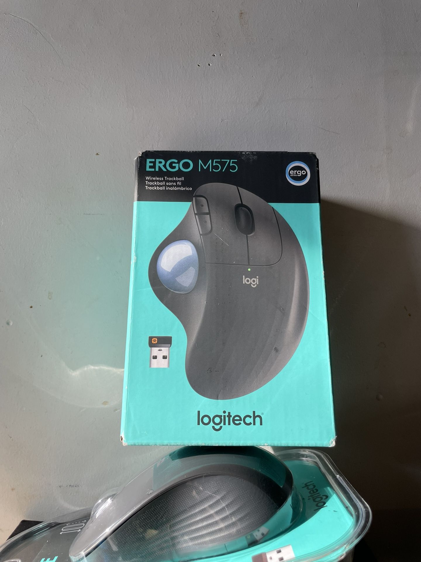 Logitech Ergo M575 Mouse (Negotiable)
