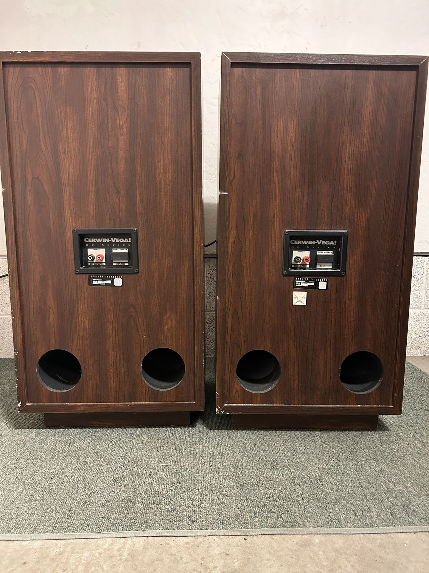 Cerwin-Vega Re Series 30 Re