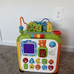 VTech Ultimate Alphabet Activity Cube