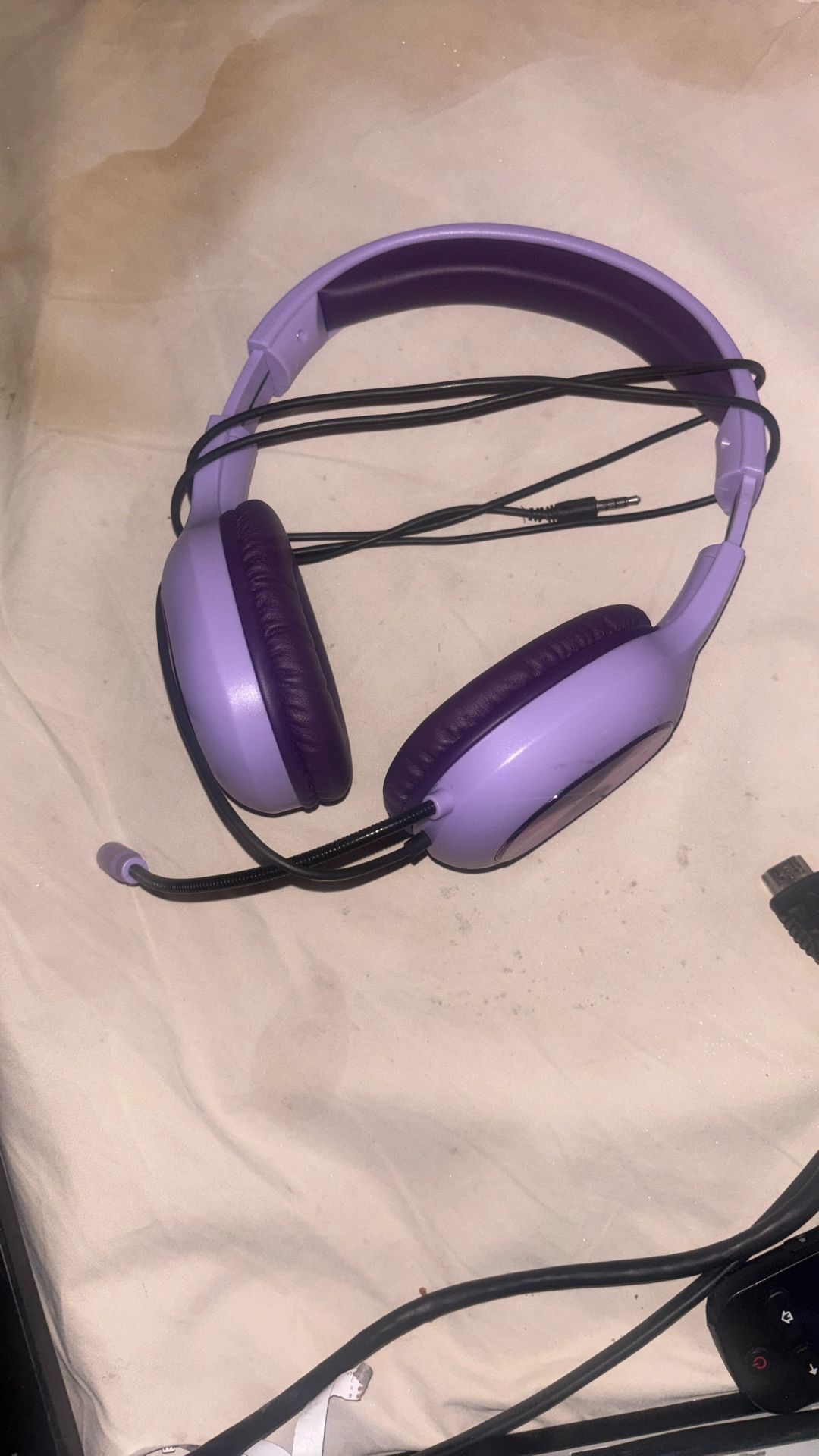 Wireless On-Ear Headphones