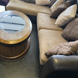 Sectional Sofa And Coffee Table 