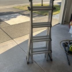 17ft Foldable Ladder 
