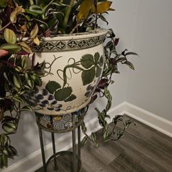 Chinese flower pot
