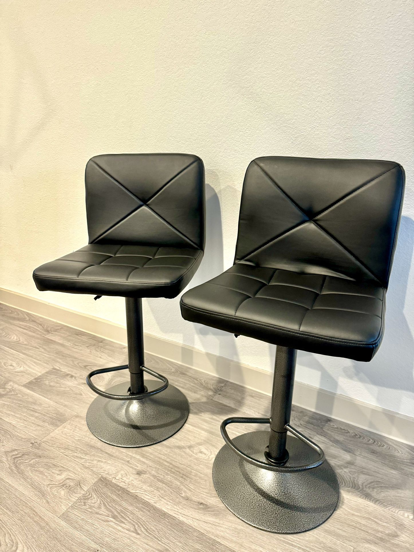 Black Leather Barstool Chairs!