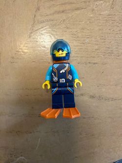 Lego Arctic Explorer minifigure