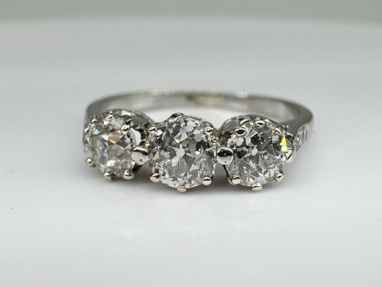 Antique Platinum 3 Stone .90TCW Old Euro Cut Diamond Band Ring Size 6 11049157