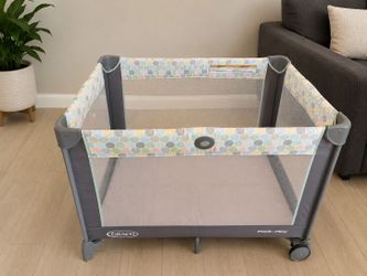 Graco playpen