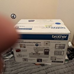 Brother SE 725 Sewing And Embroidery Machine 