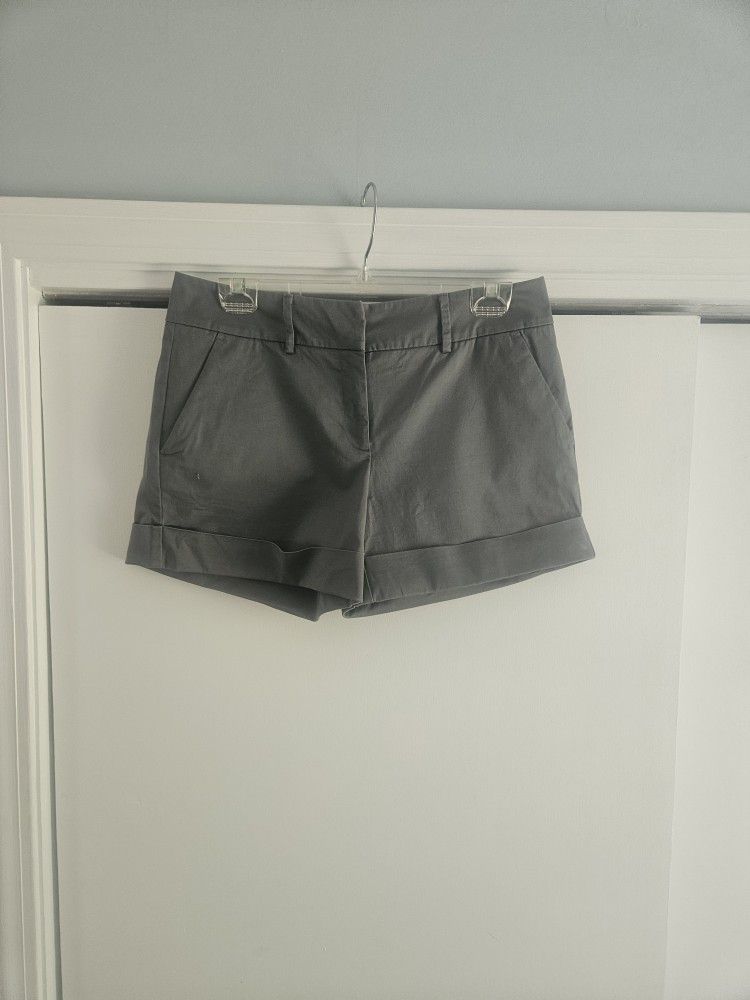 Women's New York & Company Gray 8 Shorts