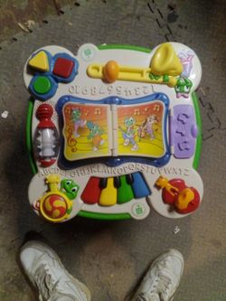 Leap Frog Musical Table