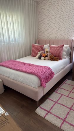 Pottery Barn Teen Full size bed