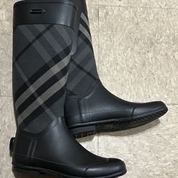 Burberry Charcoal Nova Plaid Rain Boots Size 36 