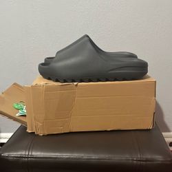 Yeezy onyx