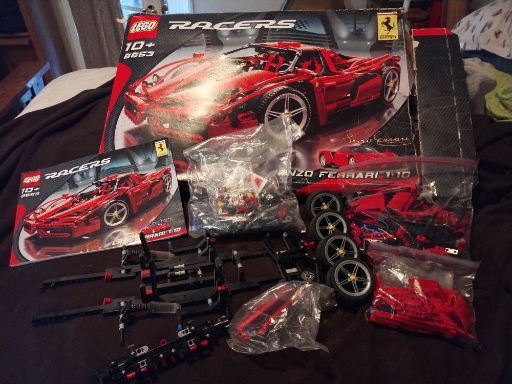 Lego Racers Enzo Ferrari 1: 10 Building Set