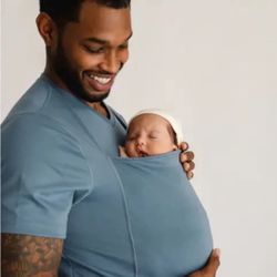 Women’s Black large Lalabu Baby Carrier Shirt 
