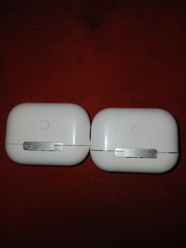 2 Airpods