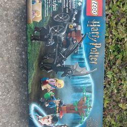 Brand New Lego Harry Potter Set Number 76400 Unopened