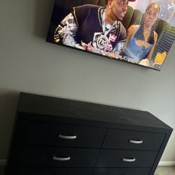 bedroom furniture set 