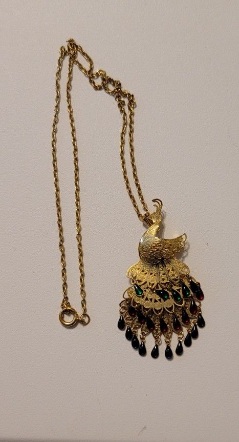 Vintage Gold Filigree Peacock With Movable Feathers Pendant Brooch